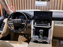 تۆیۆتا لاند کروزەر